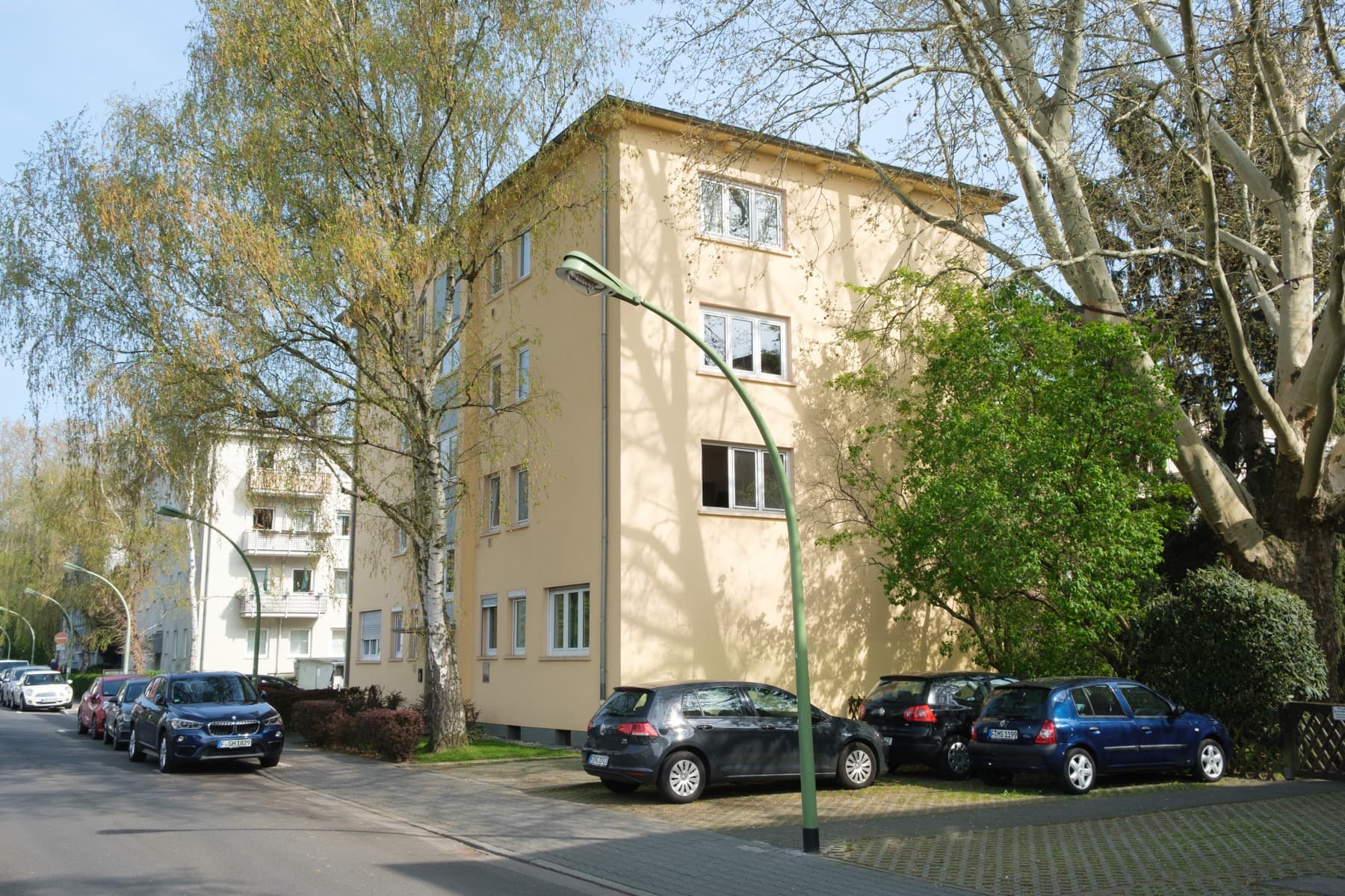 Hausansicht der Praxis Friedlebenstraße 12 in Frankfurt